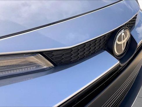 Used 2026 Toyota Corolla LE FWD image 30