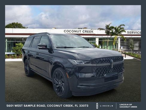 New 2025 Lincoln Navigator Reserve w/ Jet Appearance Package AWD/4WD image 1