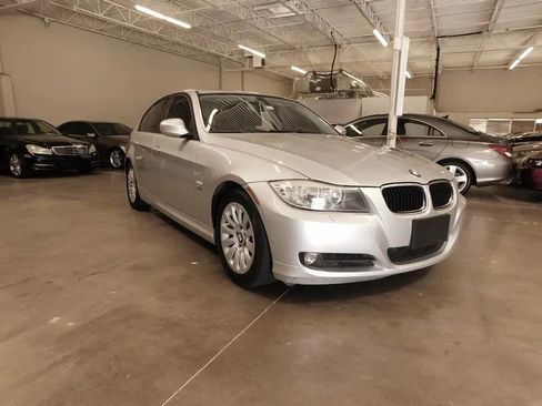 Used 2009 BMW 328i xDrive 328i xDrive Sedan 4D image 3