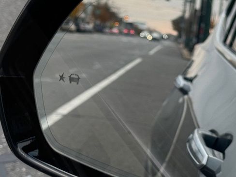 Used 2022 Cadillac XT6 Premium Luxury w/ LPO, Floor Liner Package image 11