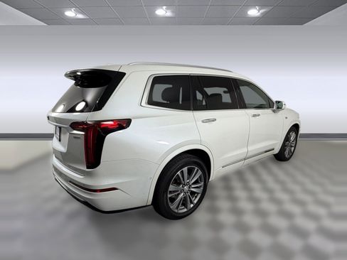 Used 2020 Cadillac XT6 FWD image 9