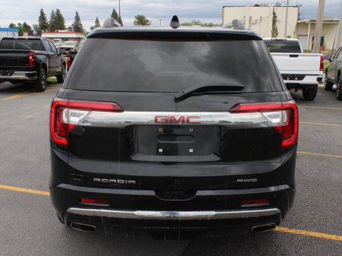 Used 2023 GMC Acadia Denali AWD/4WD image 11