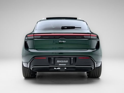 Used 2024 Porsche Macan Turbo Electric image 5