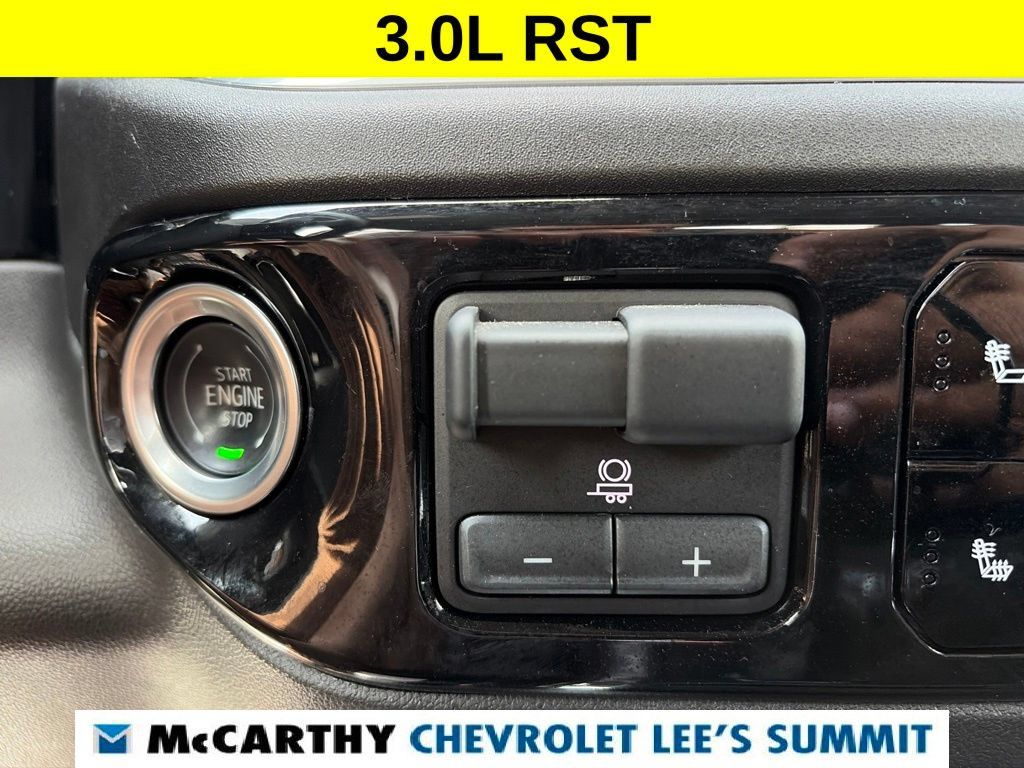 Used 2025 Chevrolet Silverado 1500 RST w/ All Star Edition Plus AWD/4WD image 9