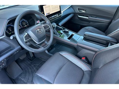 Certified 2025 Toyota Sienna XSE w/ XSE Premium Package AWD/4WD image 10