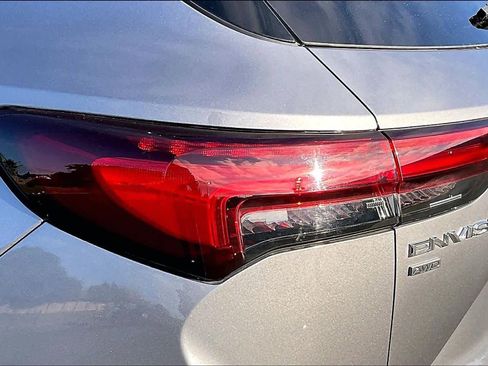 Used 2021 Buick Envision Essence w/ Technology Package I image 30