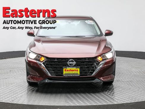 Used 2024 Nissan Sentra SV image 2