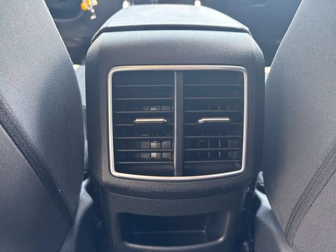 Used 2025 Kia Sportage LX FWD image 23
