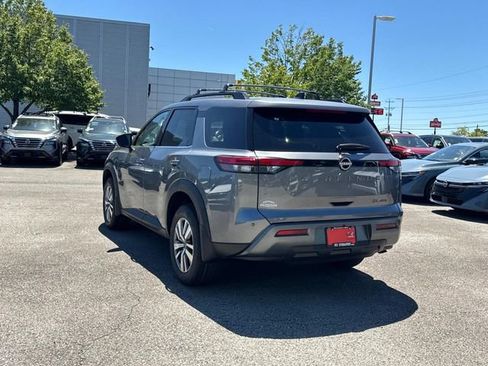 New 2026 Nissan Pathfinder SL AWD/4WD image 6