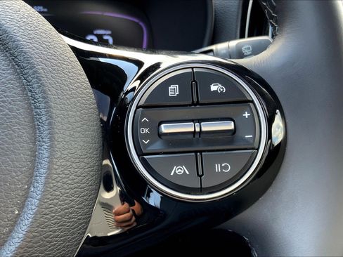 Used 2023 Kia Soul EX FWD image 21