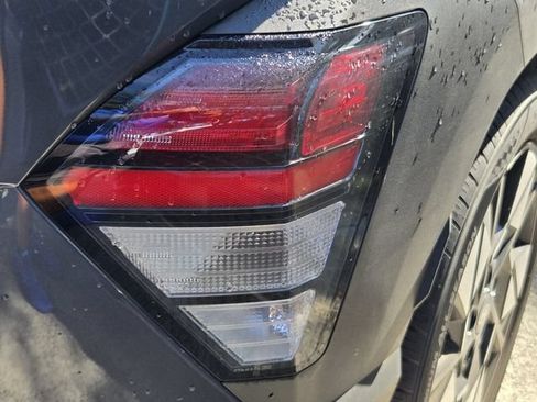 Used 2024 Hyundai Kona SEL FWD image 8