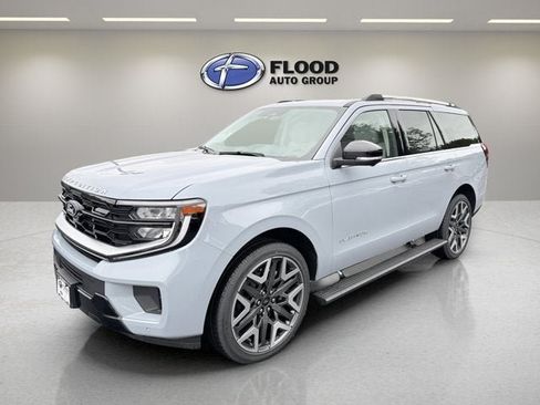New 2027 Ford Expedition Platinum w/ Platinum Ultimate Package AWD/4WD image 3