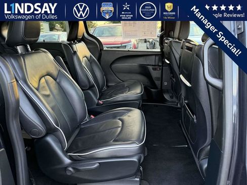 Used 2019 Chrysler Pacifica Limited w/ Advanced Safetytec Group image 12