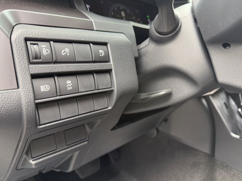 Certified 2025 Toyota 4Runner SR5 image 10