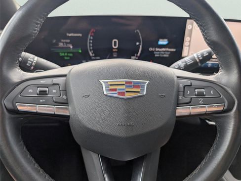Used 2024 Cadillac XT4 Premium Luxury image 22