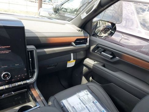 New 2026 GMC Yukon Denali w/ Sun & Power Step Package AWD/4WD image 15