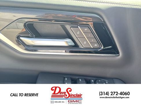 New 2026 GMC Yukon XL Elevation w/ Elevation Premium Package AWD/4WD image 13