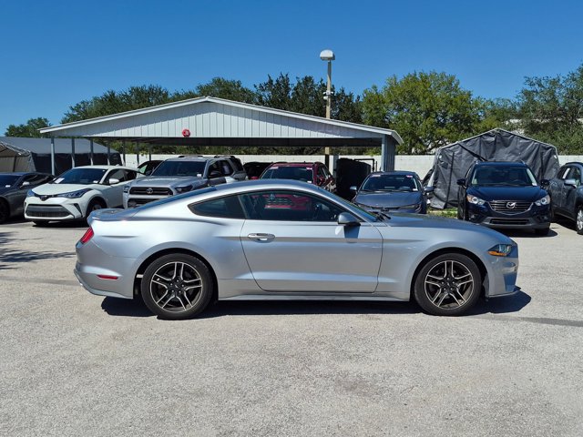 Used 2021 Ford Mustang Premium RWD image 4