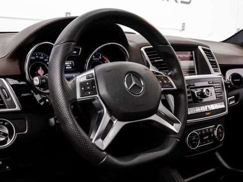 Used 2016 Mercedes-Benz GL 63 AMG 4MATIC image 24