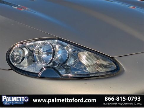 Used 1997 Jaguar XK8 Convertible image 9
