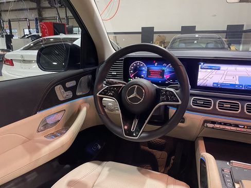 Certified 2026 Mercedes-Benz GLE 450 4MATIC image 3