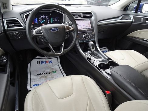 Used 2015 Ford Fusion Titanium image 13
