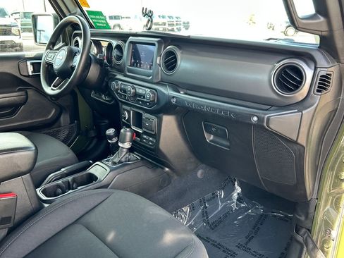 Used 2023 Jeep Wrangler Sport image 8