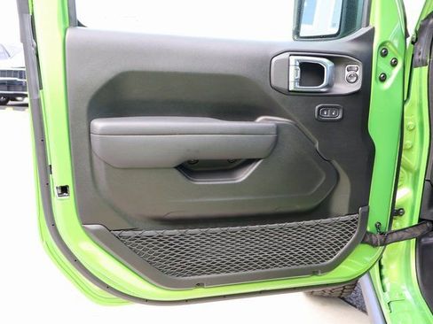 Used 2025 Jeep Gladiator Sport image 22