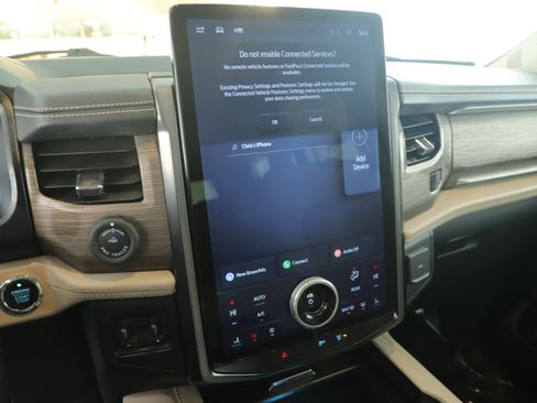 Used 2023 Ford Expedition Limited image 19