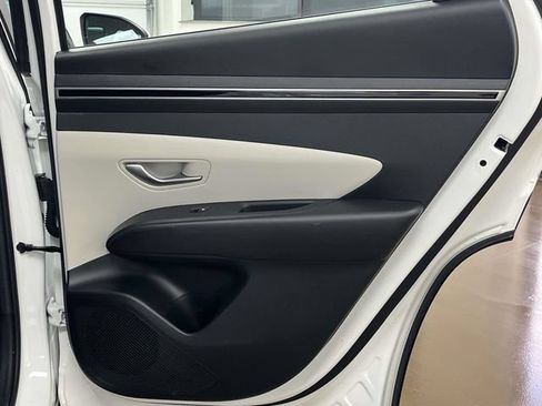 Certified 2023 Hyundai Tucson SE AWD/4WD image 24