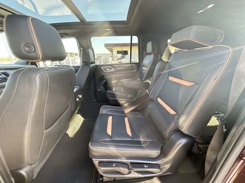 Used 2023 GMC Yukon XL AT4 w/ Technology Package image 26