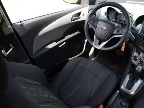 Used 2014 Chevrolet Sonic LT FWD image 20