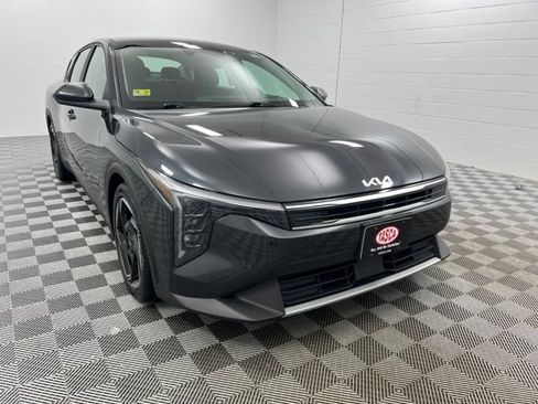 Used 2025 Kia K4 EX FWD image 1