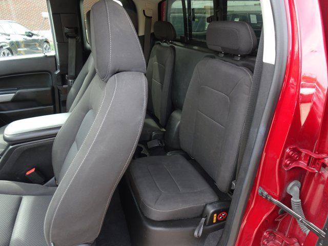 Used 2019 Chevrolet Colorado LT w/ LT Convenience Package RWD image 14