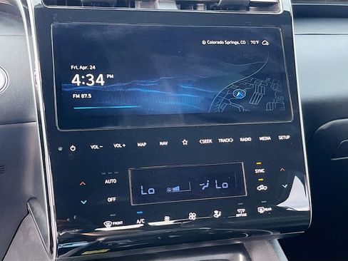 Used 2024 Hyundai Santa Cruz Night AWD/4WD image 15