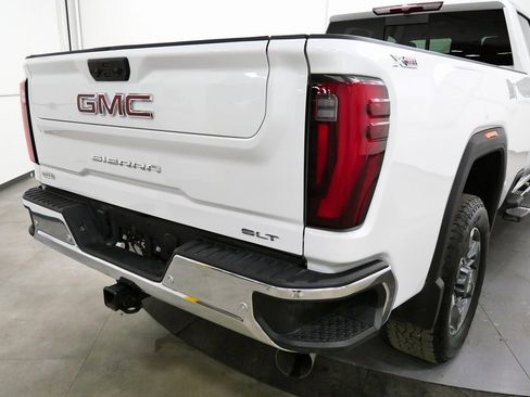 Used 2025 GMC Sierra 3500 SLT w/ SLT Premium Package image 9