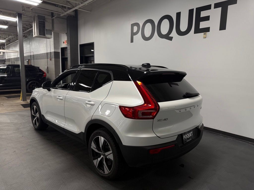 Used 2021 Volvo XC40 P8 Recharge w/ Climate Package AWD/4WD image 6