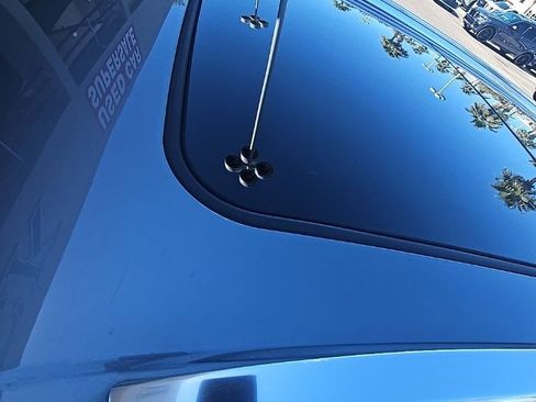 Used 2021 Buick Envision Essence image 32