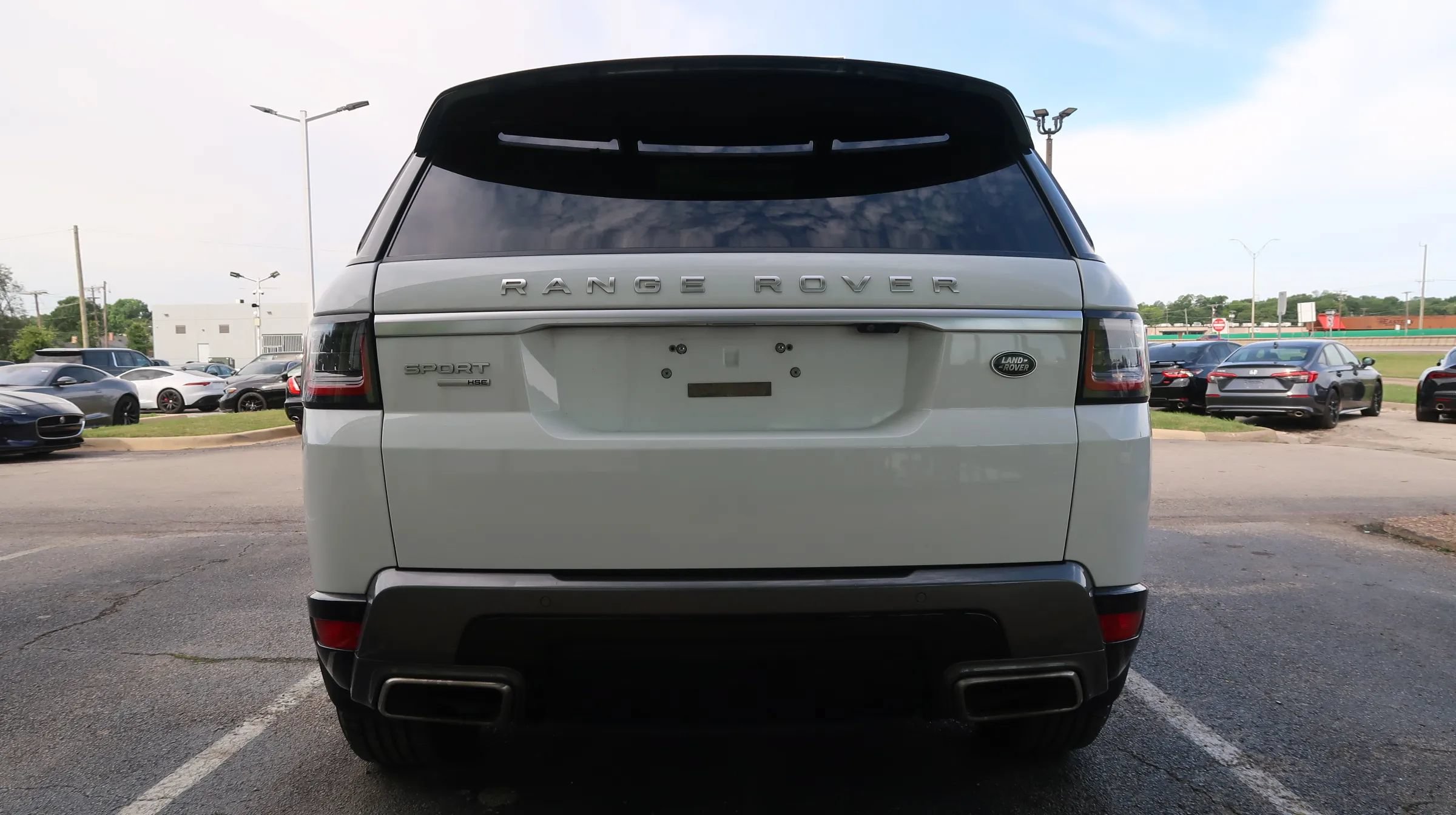 Used 2018 Land Rover Range Rover Sport HSE AWD/4WD image 9