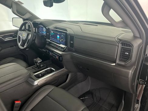 Used 2025 Chevrolet Silverado 1500 LTZ w/ Technology Package AWD/4WD image 21