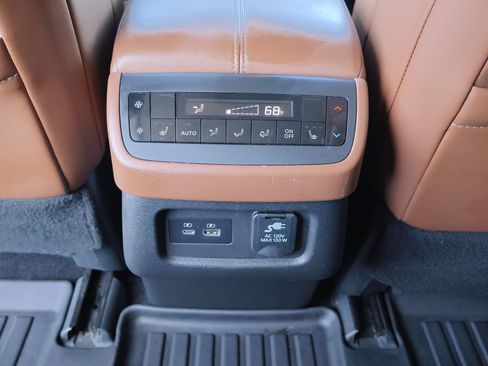 Used 2022 Nissan Pathfinder Platinum w/ Cargo Package image 37