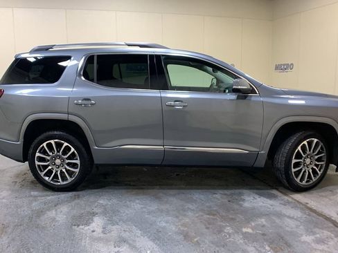 Used 2021 GMC Acadia Denali w/ Denali Technology Package image 2