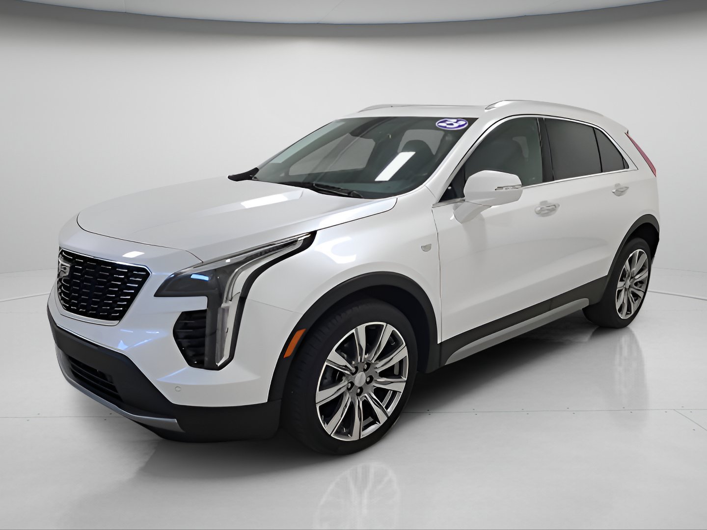 Used 2023 Cadillac XT4 Premium Luxury AWD/4WD image 3