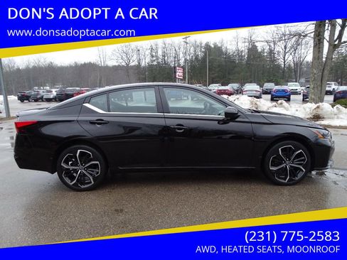 Used 2024 Nissan Altima 2.5 SR image 1