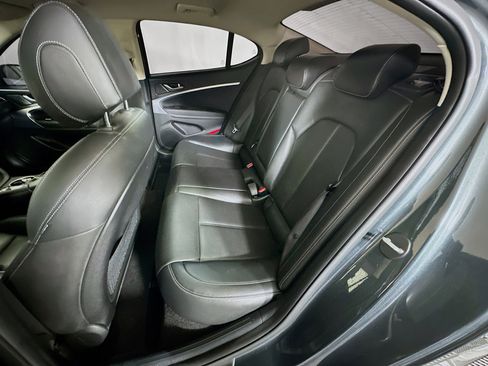 Used 2023 Genesis G70 2.0T RWD image 26