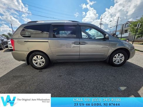 Used 2012 Kia Sedona LX w/ PWR Pkg FWD image 8