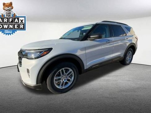 Used 2026 Ford Explorer Active AWD/4WD image 5