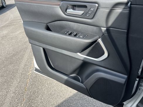 New 2026 Nissan Armada Platinum RWD image 14
