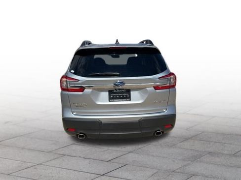 Used 2024 Subaru Ascent Premium w/ Convenience Package image 5
