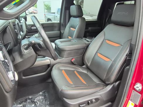 Used 2020 GMC Sierra 2500 AT4 w/ AT4 Premium Package AWD/4WD image 11